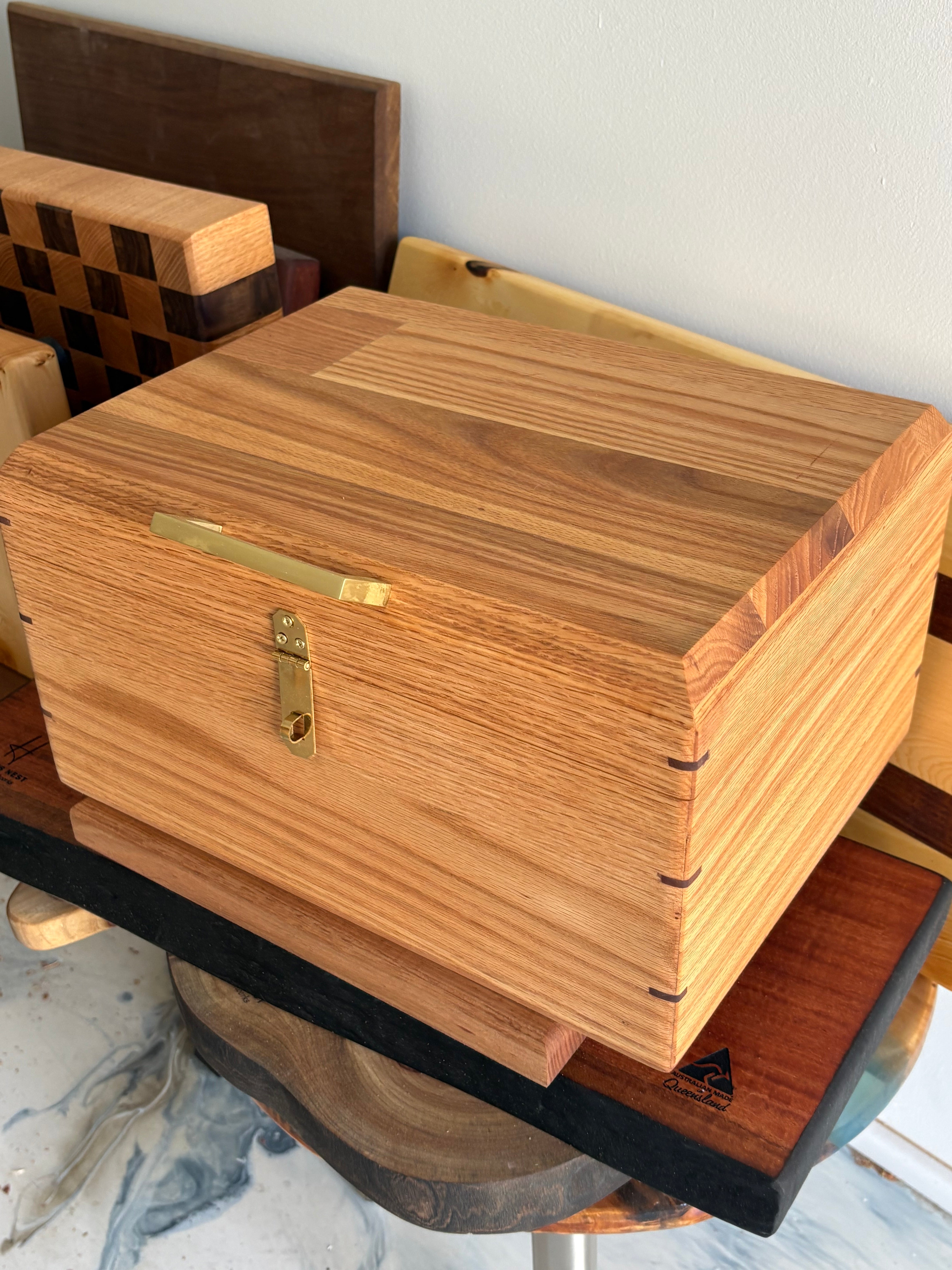 TASMANIAN OAK FOREVER BOX