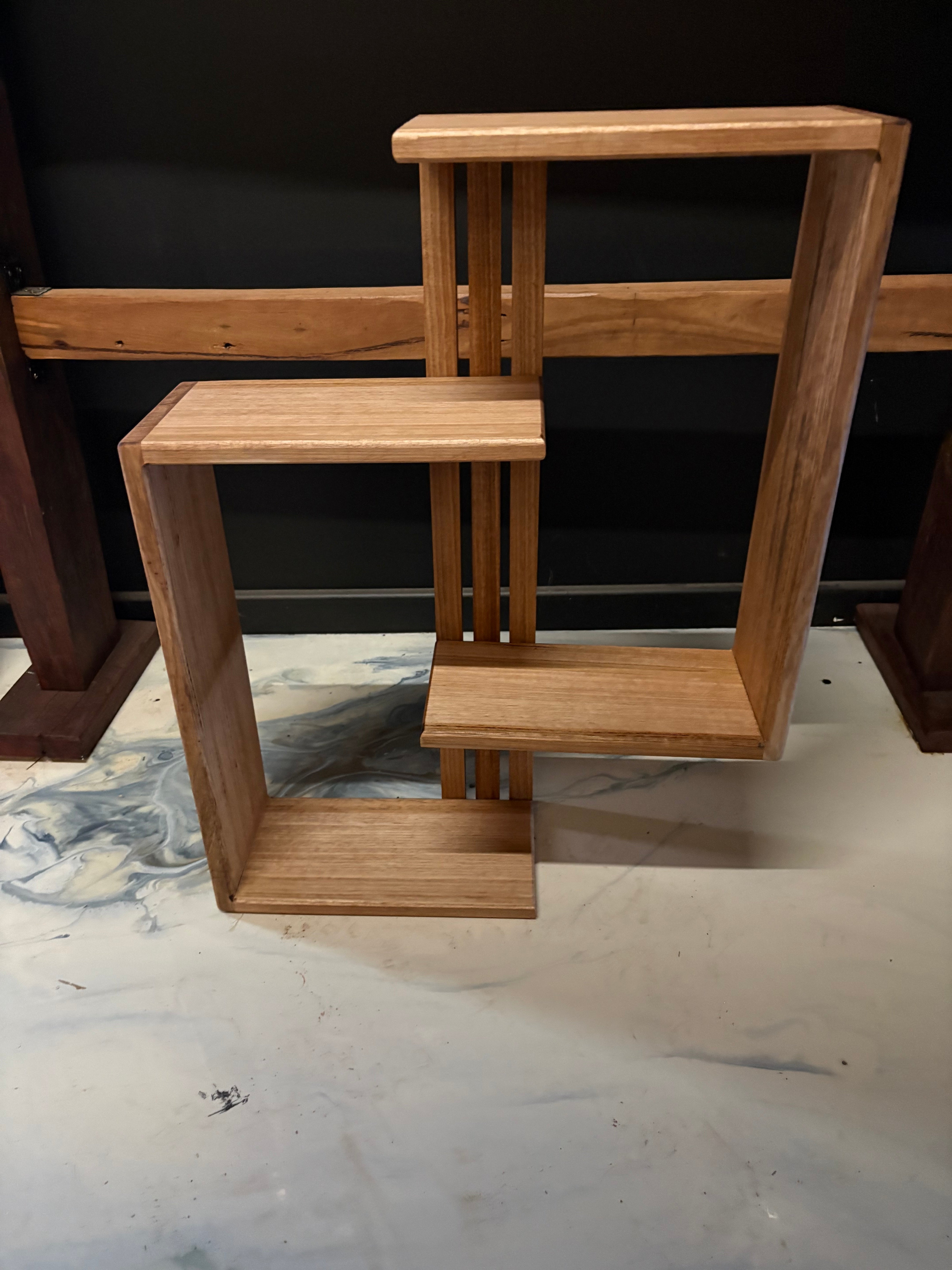 TAS OAK DECORATIVE SHELVING