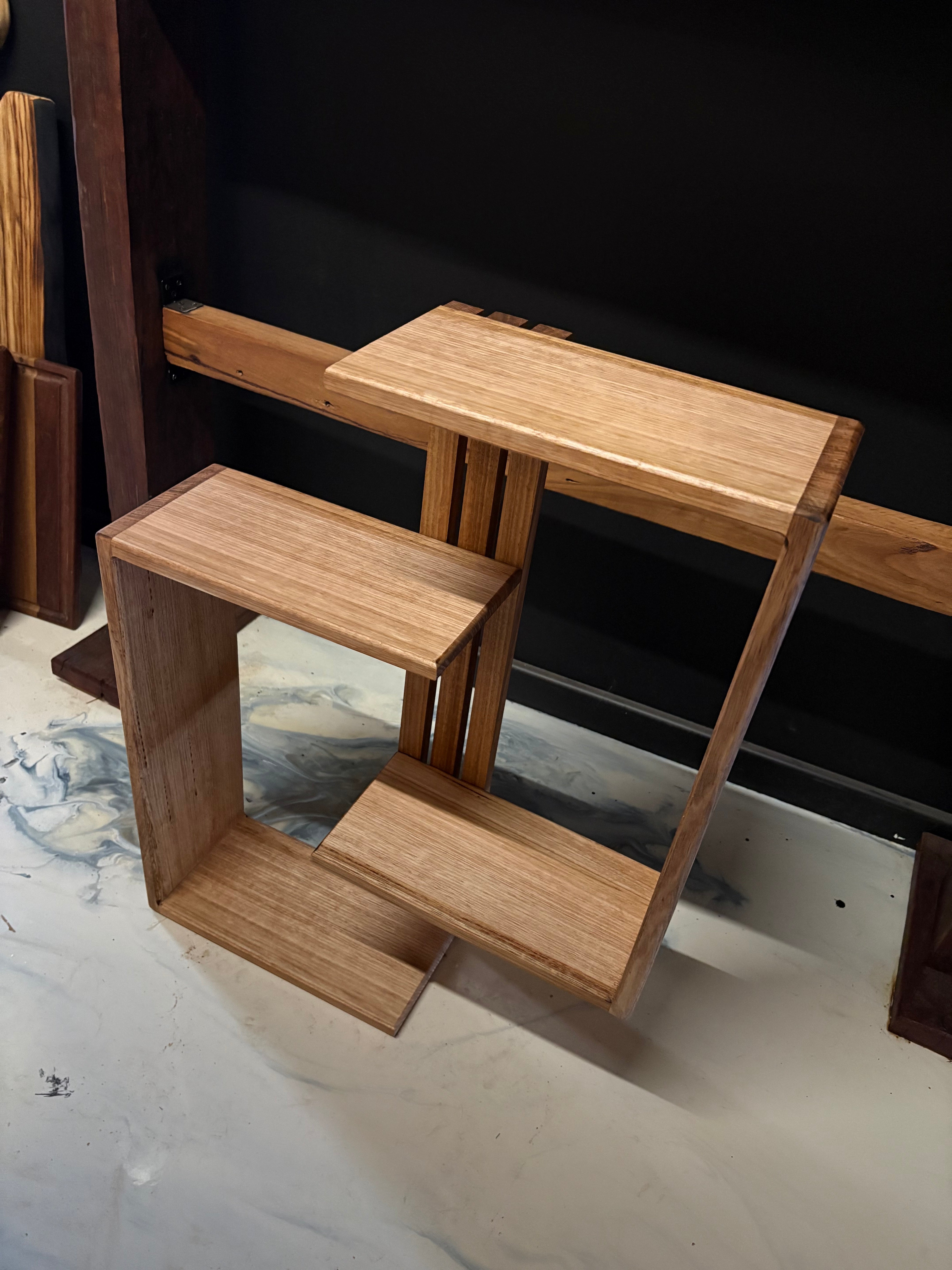 TAS OAK DECORATIVE SHELVING